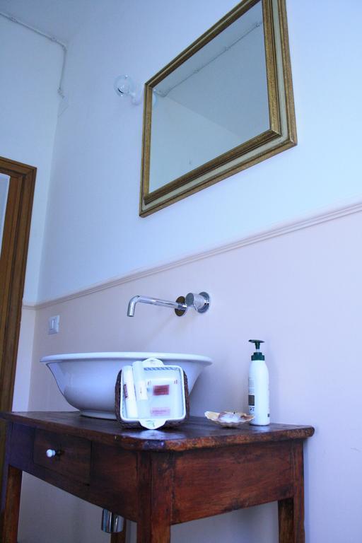 Un Petit Paradis Castiglione della Valle Exteriör bild