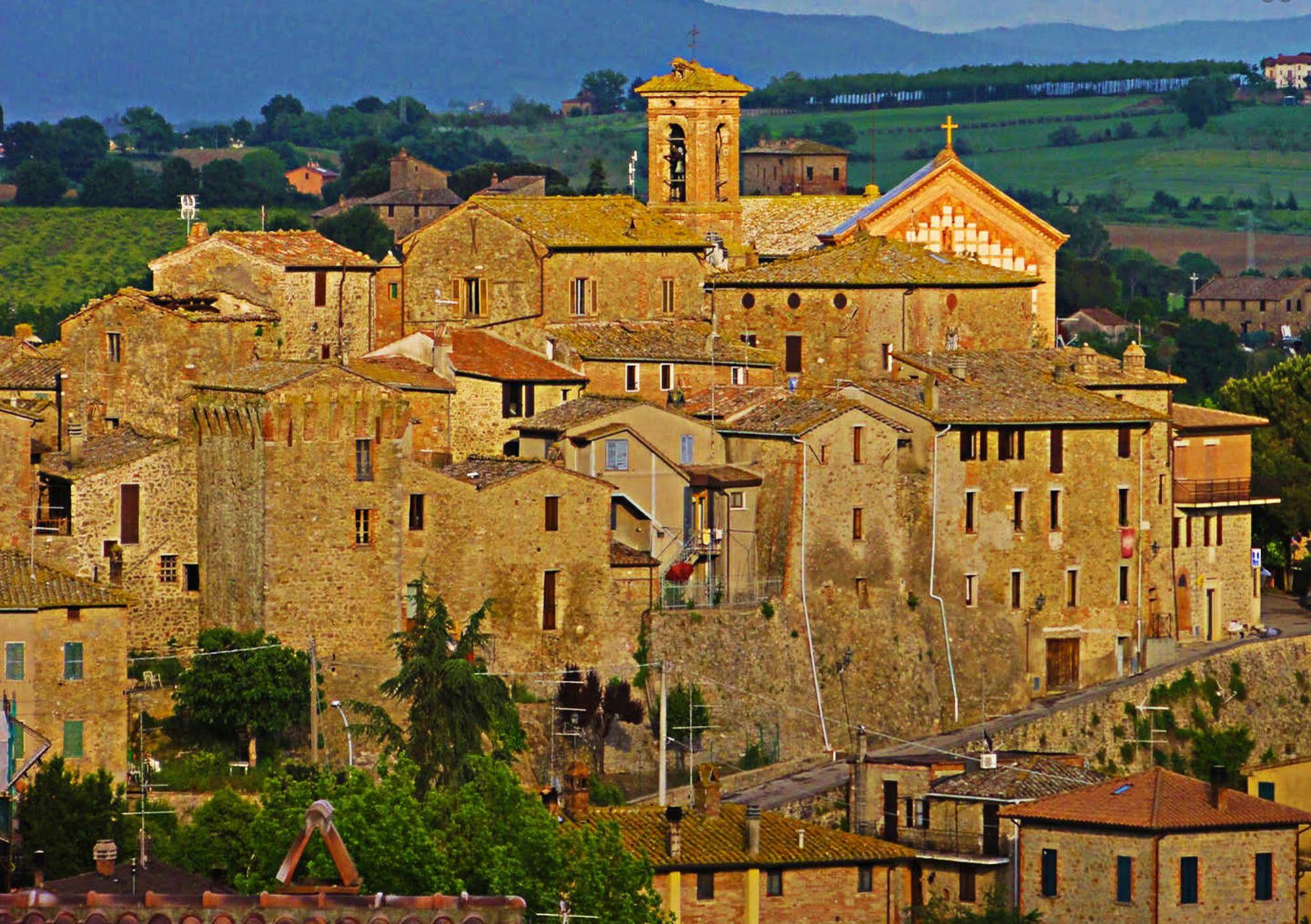 Un Petit Paradis Castiglione della Valle Exteriör bild