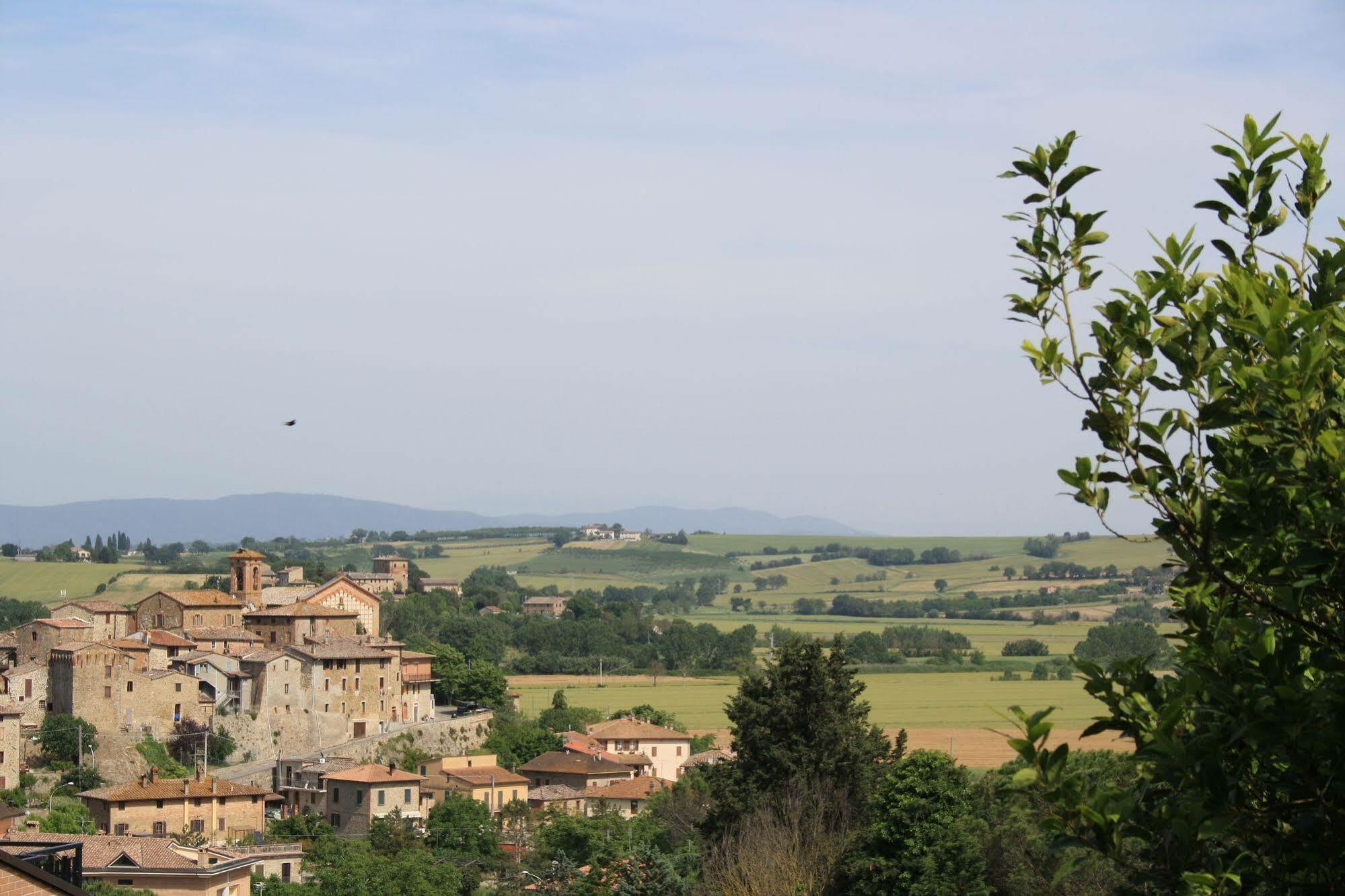 Un Petit Paradis Castiglione della Valle Exteriör bild